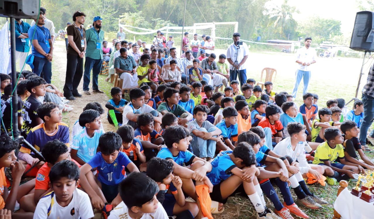 SPORTS KIT DISTRIBUTION & AUNTY DRUG COUNSLING